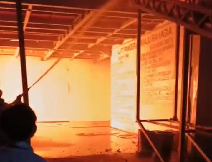 Si Jago Merah Melahap Gudang Mainan di Kosambi Tangerang, Kerugian Ditaksir Capai Rp6 Miliar