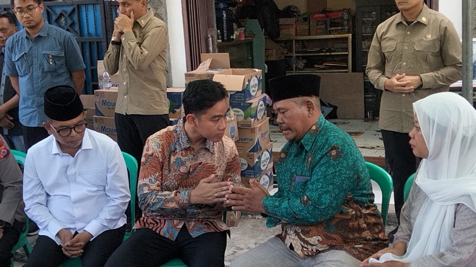 Wapres Gibran Datangi Rumah Pelajar asal Tangerang yang Tewas saat Demo di Jakarta