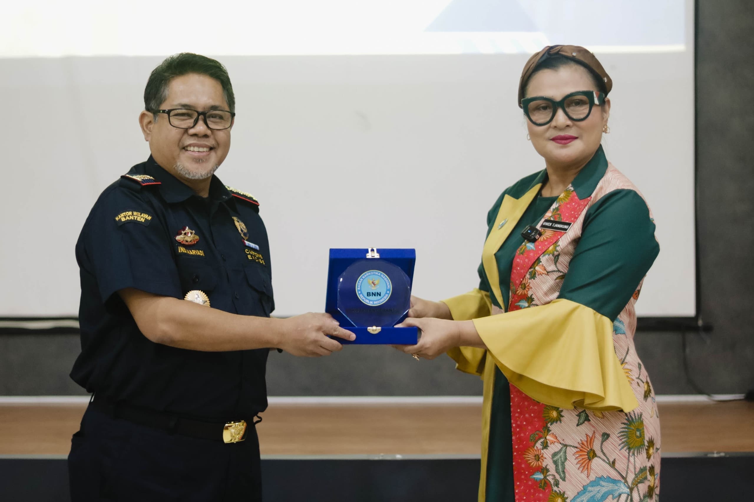 Waspada Ketamine dalam Vape, Bea Cukai Tangerang Bersama BNN Gelar Dialog dengan Pengusaha Rokok Elektrik