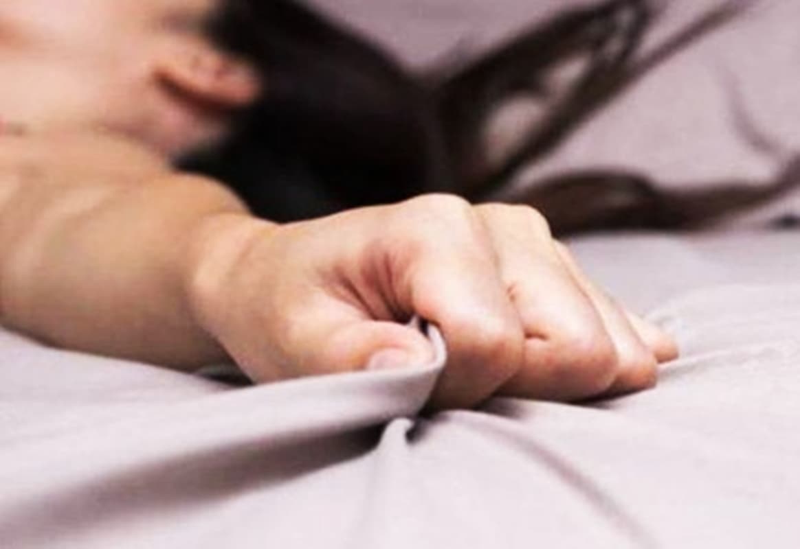 ANCAMAN MEMBAKAR TUBUH! Modus Biadab Dukun Karawang Rudapaksa Ibu, Anak, dan Keponakan Asal Bekasi, 2 Kali Semalam