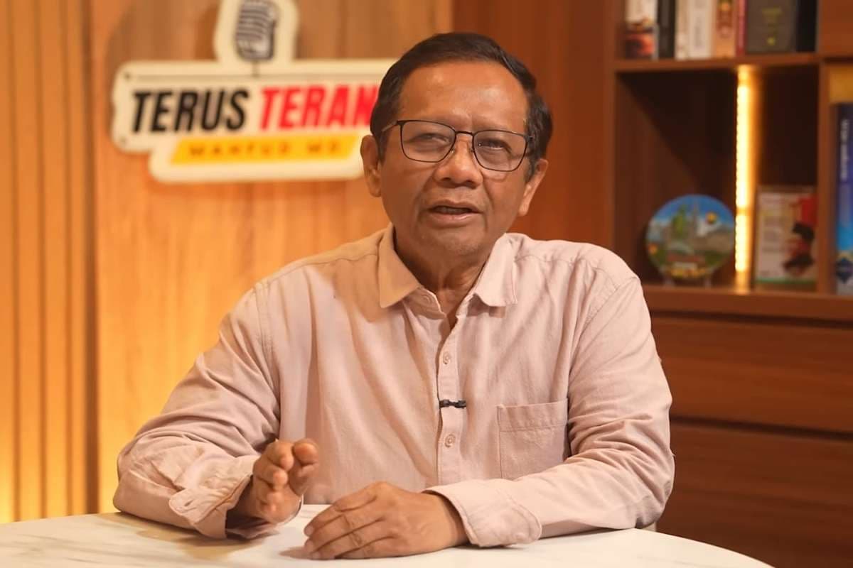 KEJANGGALAN WHOOSH: Mahfud MD Buka-bukaan, Kontrak Misterius China Ancam Kedaulatan dan Sita Aset Negara?