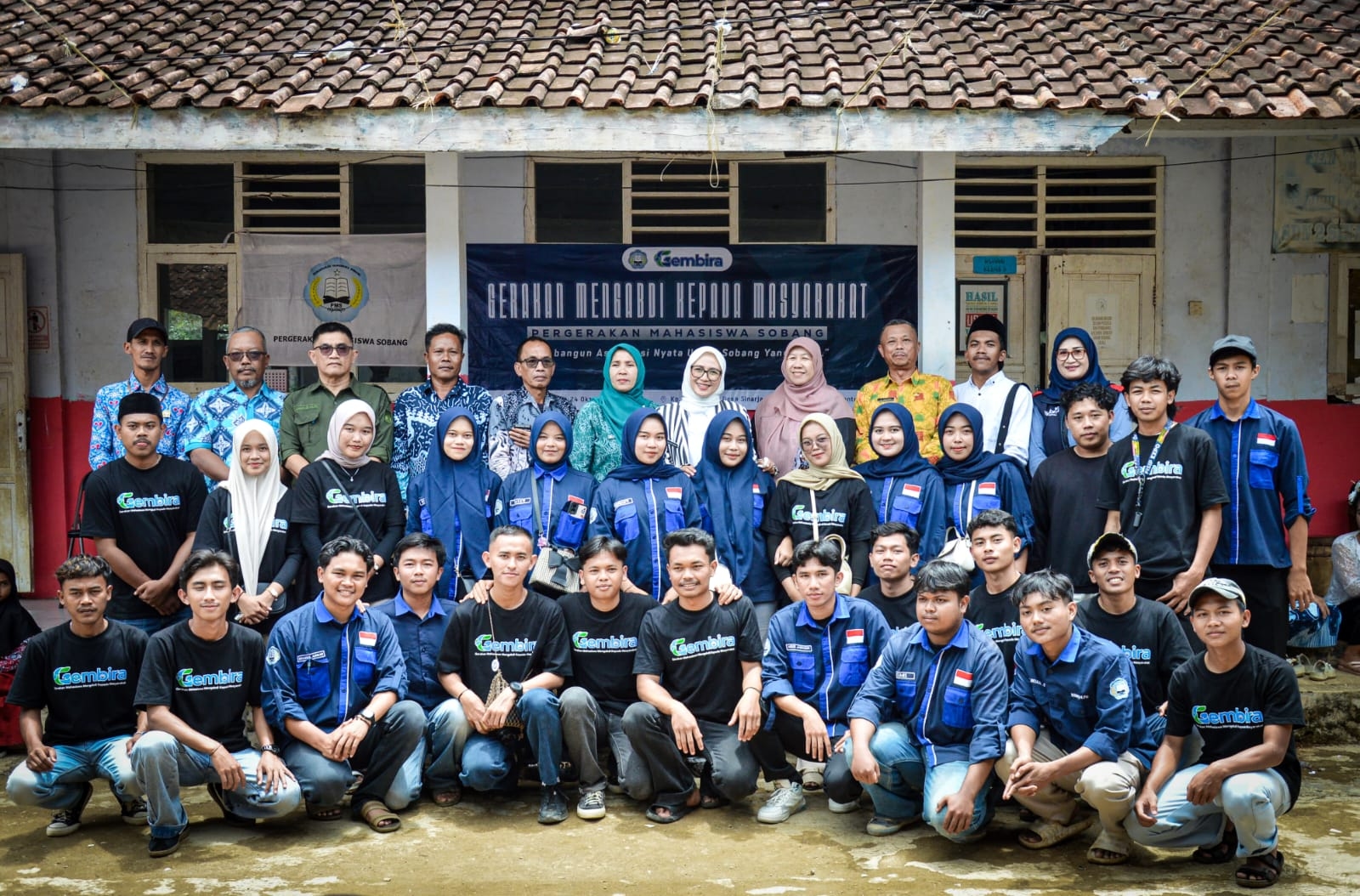 Ketua PKK Lebak Tinjau Kondisi SDN 2 Sinarjaya Sobang, Dorong Aspirasi Perbaikan Sekolah Tahun Depan