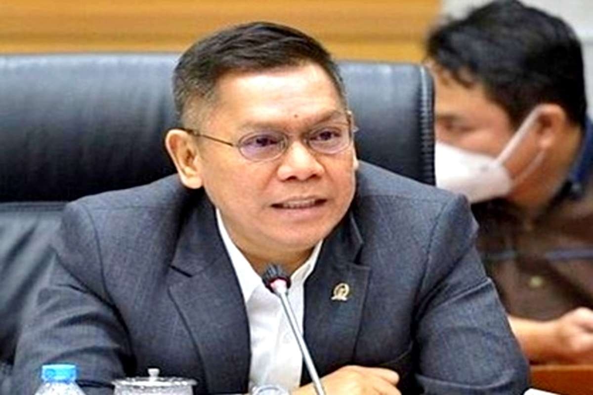 MKD Tegas! 'Sanksi Potong Gaji' Jegal Sahroni, Nafa, Eko Patrio di DPR, Hanya Uya Kuya yang Selamat