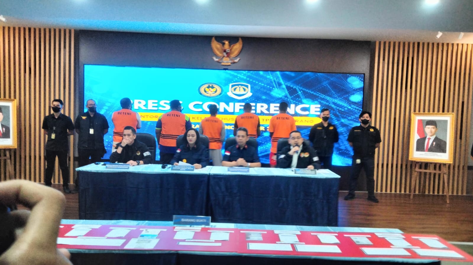 WNA Ilegal asal Nigeria Ditangkap di Tangerang, 10 Tahun Jalankan Bisnis Pakaian Ekspor