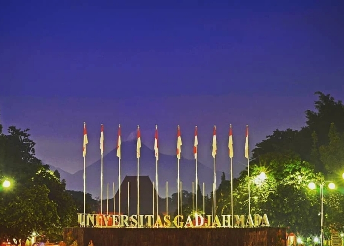 Dosen UGM Dibebastugaskan Usai Ajukan Kenaikan Pangkat, Ini Kronologi Lengkap Kasus Noer Kasanah yang Heboh