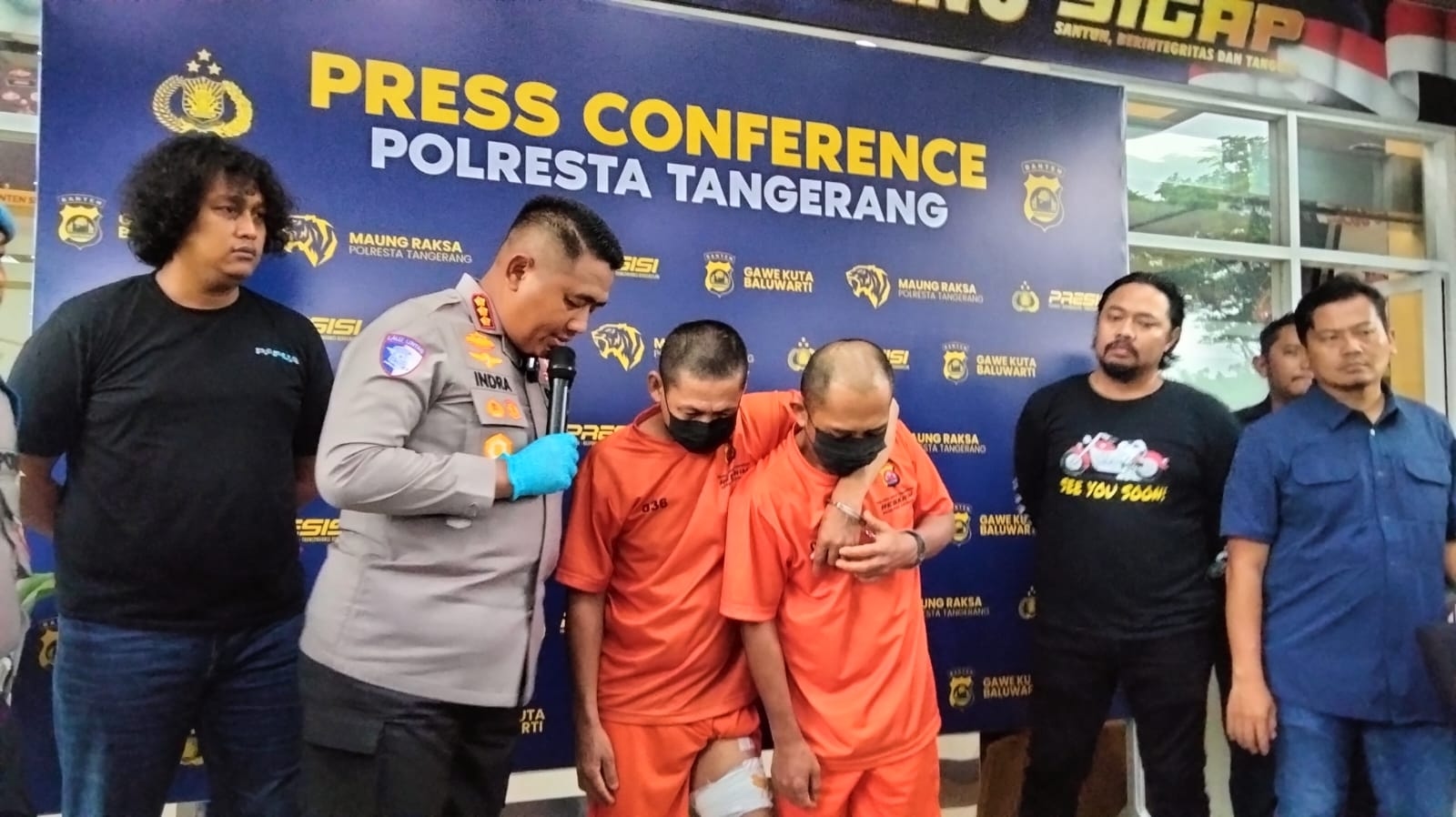 Dramatis! Polisi Ditodong Pistol saat Amankan Pelaku Curanmor di Jakbar