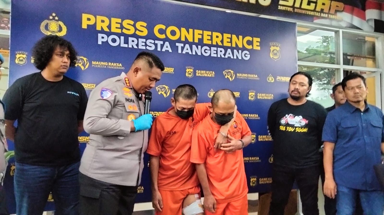 Dramatis! Polisi Ditodong Pistol saat Amankan Pelaku Curanmor di Jakbar