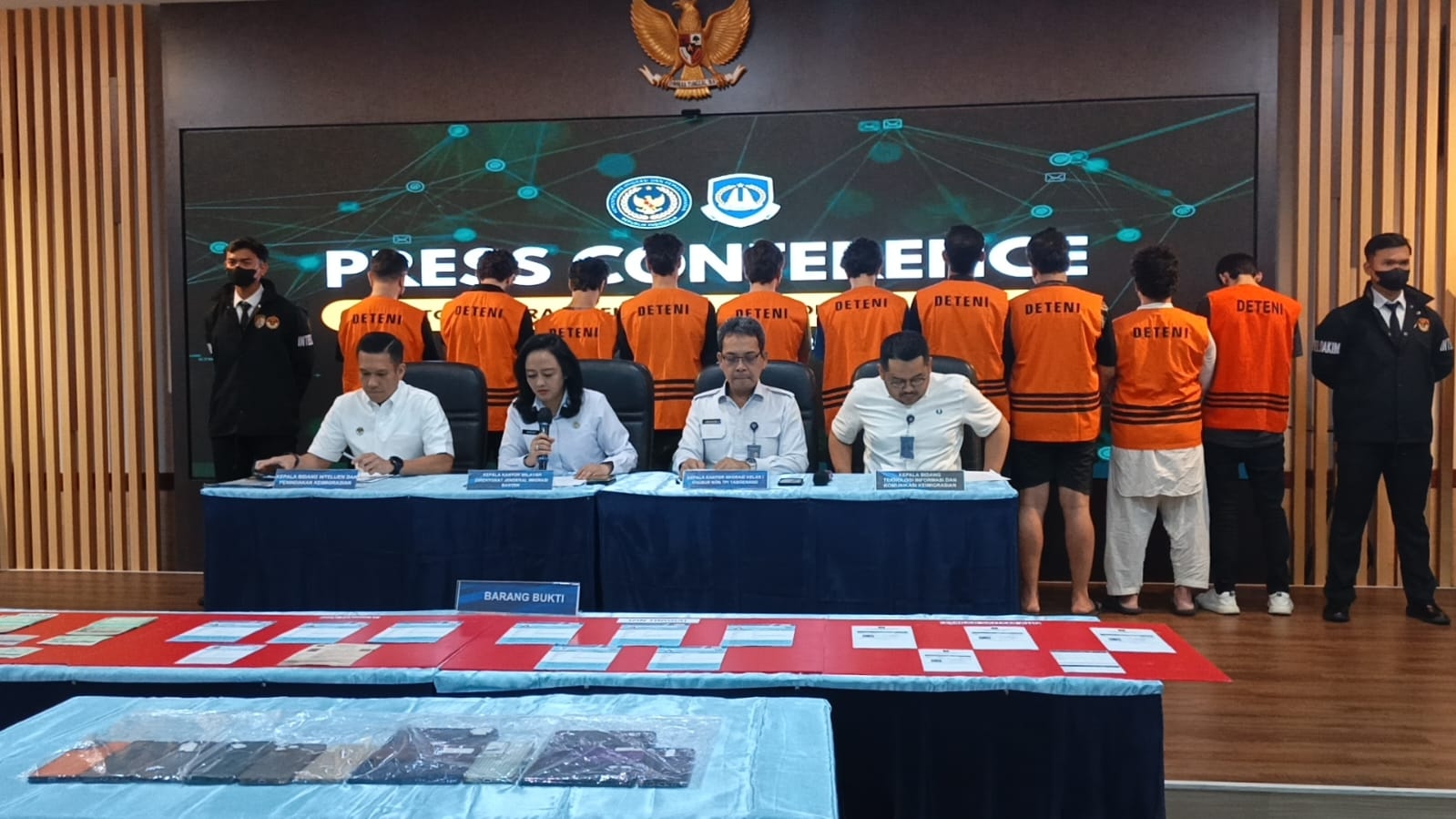 Imigrasi Tangerang Amankan 10 WNA Diduga Investor Bodong, Perusahaan Penjamin Tak Miliki Kegiatan Usaha