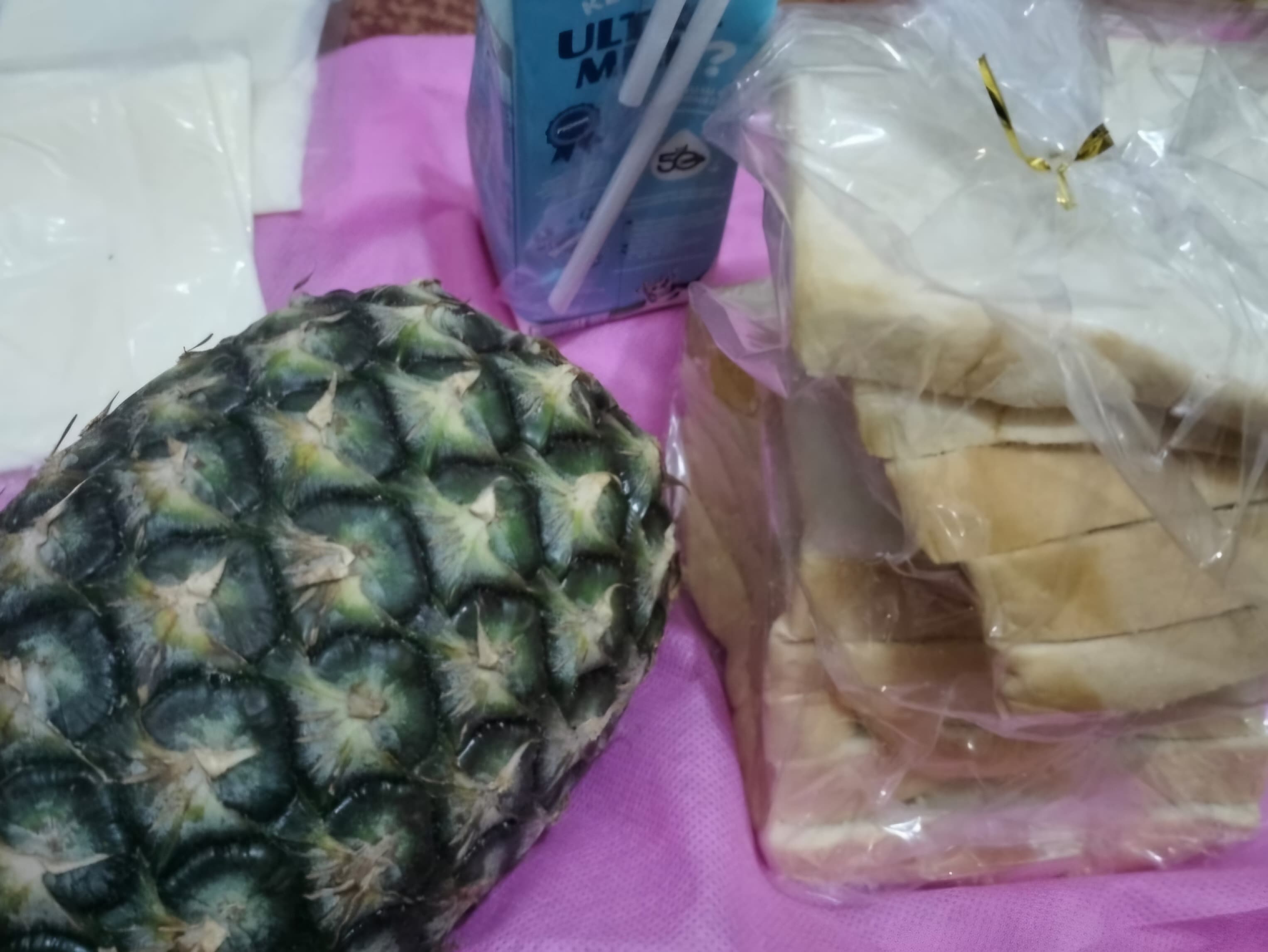 Paket MBG di SDN Peninggalan Tuai Sorotan, Distribusi Dinilai Asal-Asalan